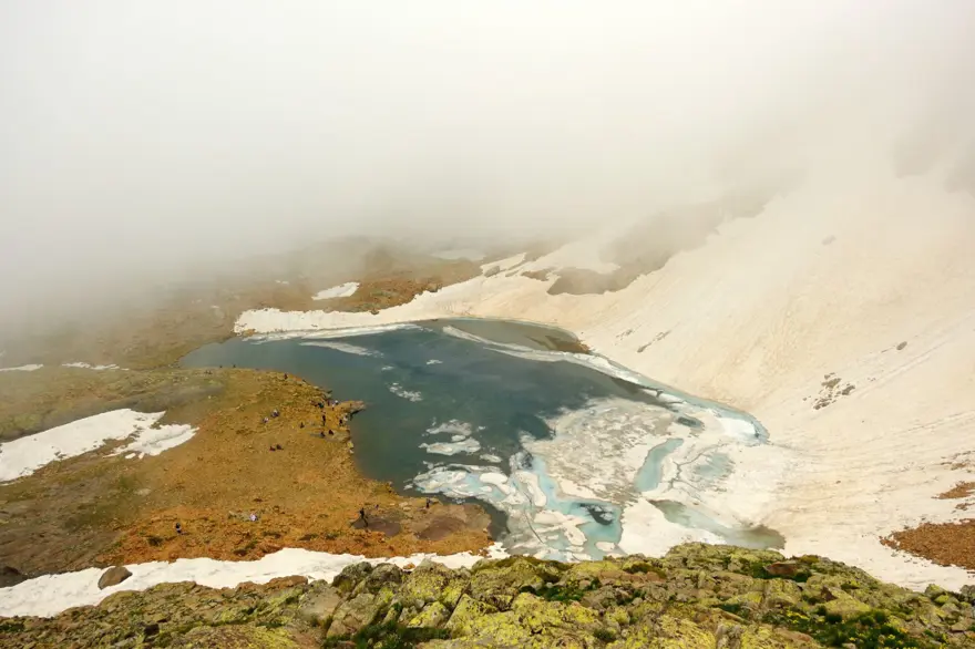 Gümüşhane'nin Artabel Gölleri'nden nefes kesen manzaralar: Osmanlı-Rus Harbi'nden kalma tarihi kalıntılar da var 3