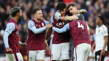 Premier Lig'de Aston Villa, Manchester United'ı yendi