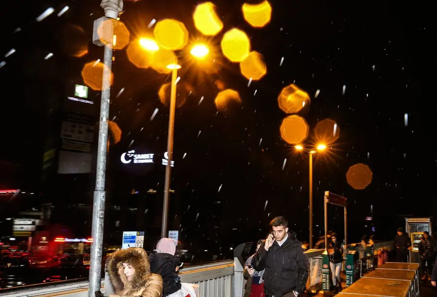 İstanbul'da kar yağışı başladı 3