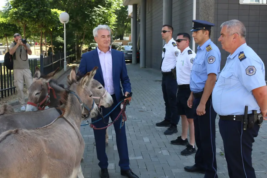 ANAYASA MAHKEMESİ'NDEN 30 GÜN SÜRE 4