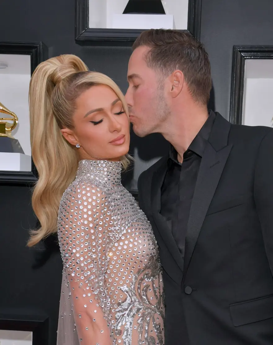 2022 Grammy Ödülleri kırmızı halısında ünlülerden aşk pozları 1