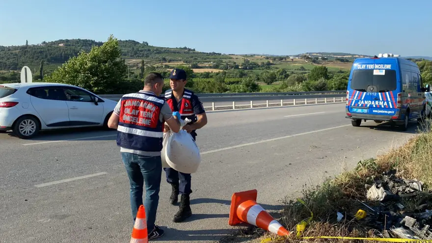 Feci kazada sürücü öldü, aracından çok sayıda uyuşturucuçıktı 8