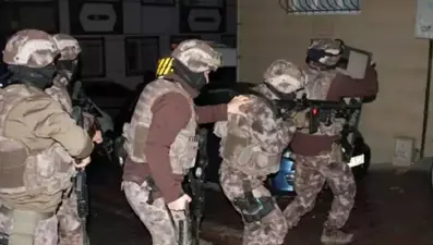 Esenyurt'ta uyuşturucu operasyonu: 207 kilogram metamfetamin ele geçirildi