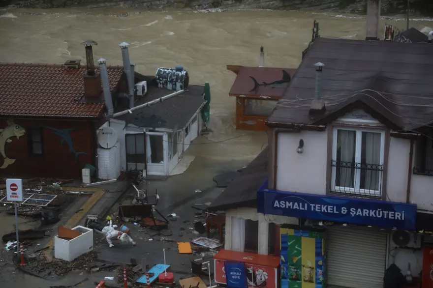 İstanbul’da sağanak yağış, fırtına ve kar (Şile’de okullar tatil edildi) 3