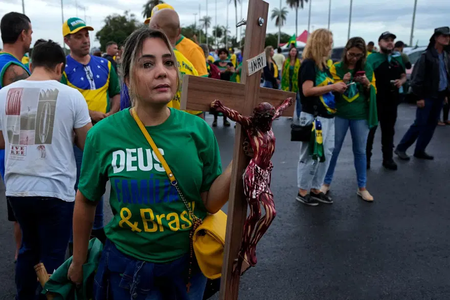 Brezilya'da Bolsonaro destekçilerinden orduya müdahale çağrısı 6
