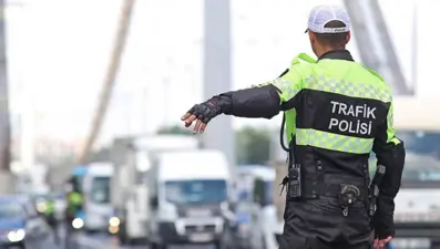 İstanbul'da 1 Mayıs önlemleri: Bazı yollar ve metro istasyonları kapatıldı