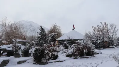 Erzurum’da yoğun kar yağışı etkili oldu