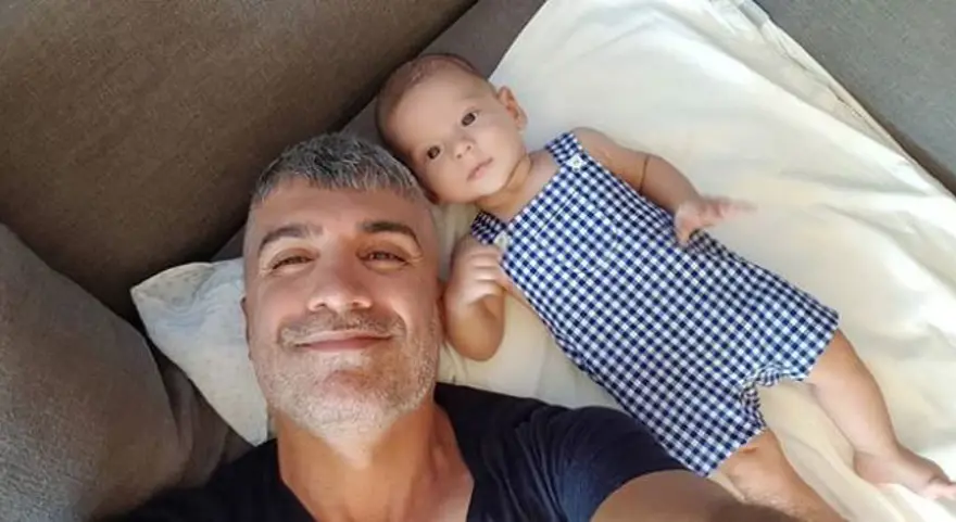 Ricky Martin dördüncü kez baba oldu (Ünlü babalar ve çocukları) 3 Ricky Martin dördüncü kez baba oldu (Ünlü babalar ve çocukları) 3