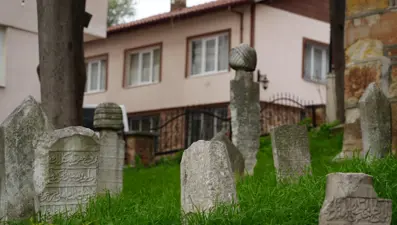 Yumurta parasıyla yaptırıldı. 395 yıllık cami depremlere rağmen ayakta duruyor