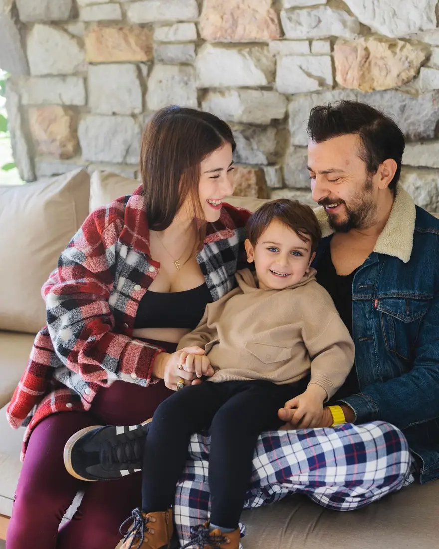 Hazal Kaya kızının yüzünü ilk kez gösterdi: İyi ki doğdun Süreyya’m 