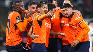 SON DAKİKA: Lider Başakşehir, Konferans Ligi'nde son 16 turunda