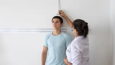 Geçen yüzyılda erkekler kadınlara göre 2 kat fazla uzadı