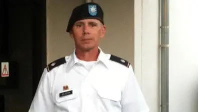 Gizli bilgileri arkadaşlık sitesinde paylaşan emekli subaya 6 yıl hapis