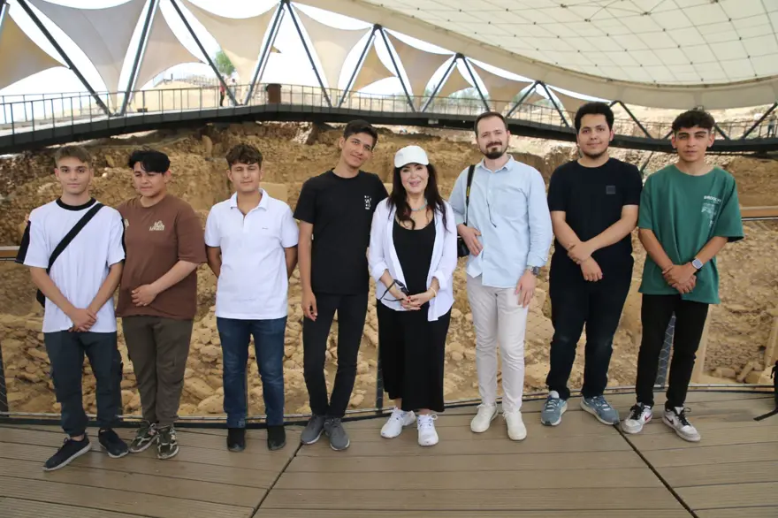 Türkan Şoray Göbeklitepe'yi ziyaret etti 7