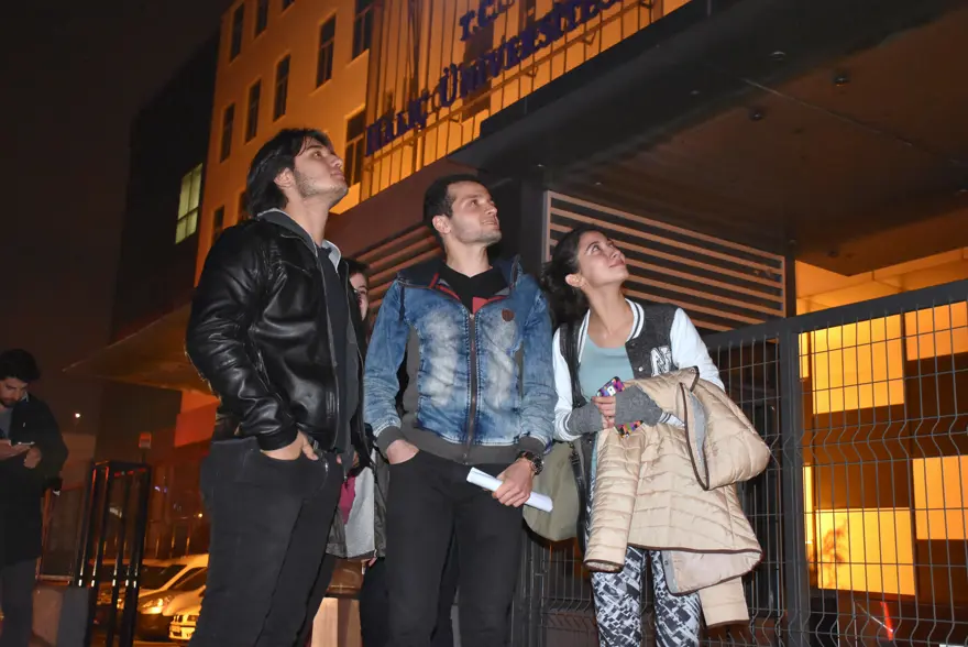 Haliç Üniversitesi'nde yangın 2 Haliç Üniversitesi'nde yangın 2