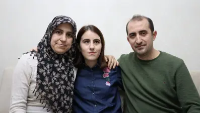 Engelleri aşıp üniversiteli olan Sema'nın en büyük destekçisi annesi