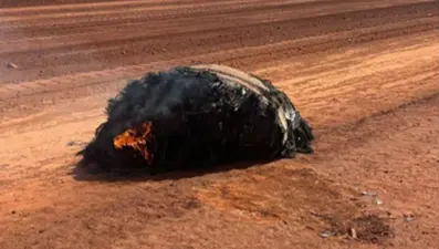 Çölde dikkat çeken enkaz: Uzay aracı parçası olabilir!