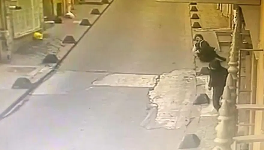 İstanbul’da akılalmaz olay: Düşmanına benzetti, yanlış adamıvurdu 2 İstanbul’da akılalmaz olay: Düşmanına benzetti, yanlış adamıvurdu 2
