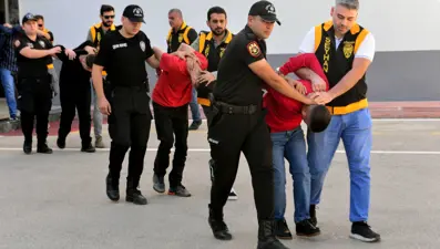 50 milyon lira haraç isteyip iş yerini kurşunladılar: 6 tutuklama