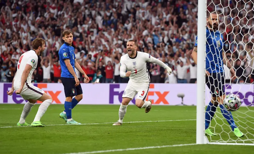 EURO 2020'de şampiyon İtalya 23
