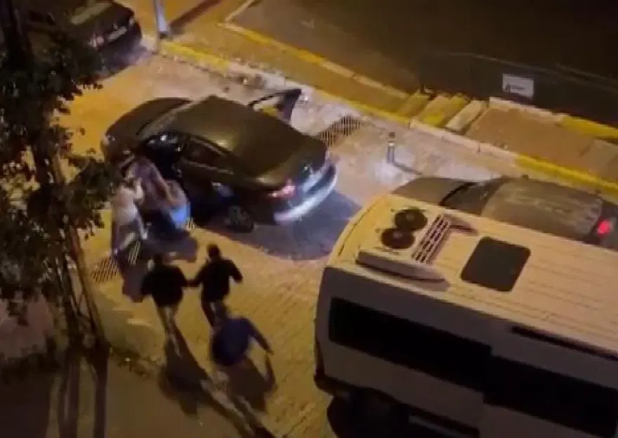 İstanbul'da yol verme kavgası: 7 kişi birden saldırdı 3