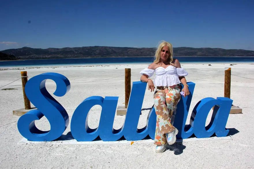 Normalleşme süreciyle Salda Gölü'nde ziyaretçi yoğunluğu 6