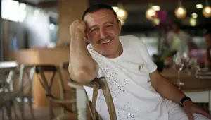 Mustafa Topaloğlu'na Alp Kırşan'dan ziyaret (Hastaneden ilk fotoğraf)