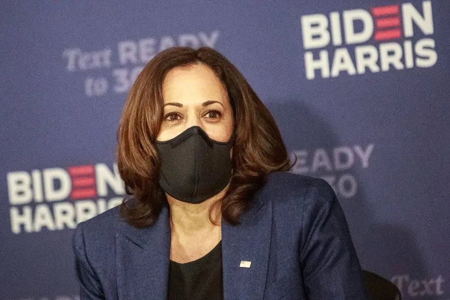 Kamala Harris ayakkabı tercihiyle gündemde 5