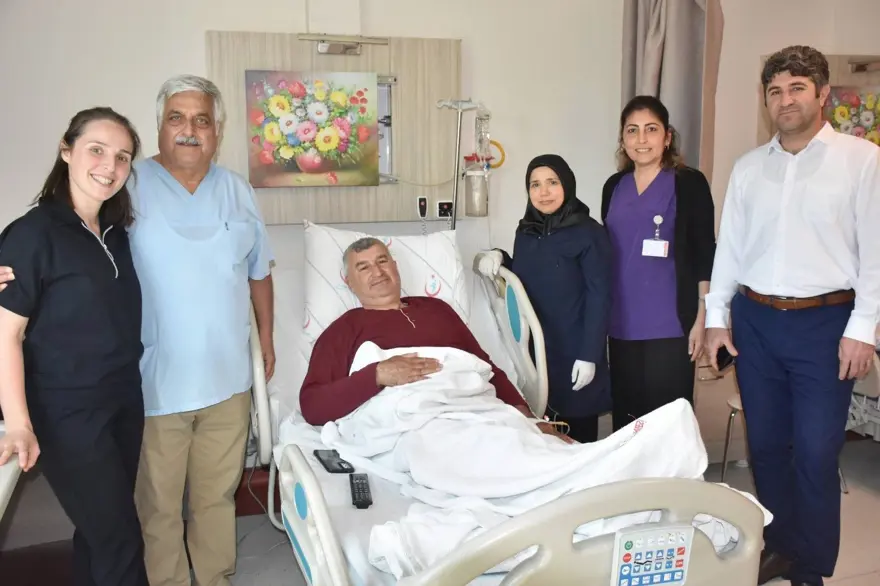 Doktorlar bile şaşırdı: Hepsi safra kesesinden çıkarıldı 3