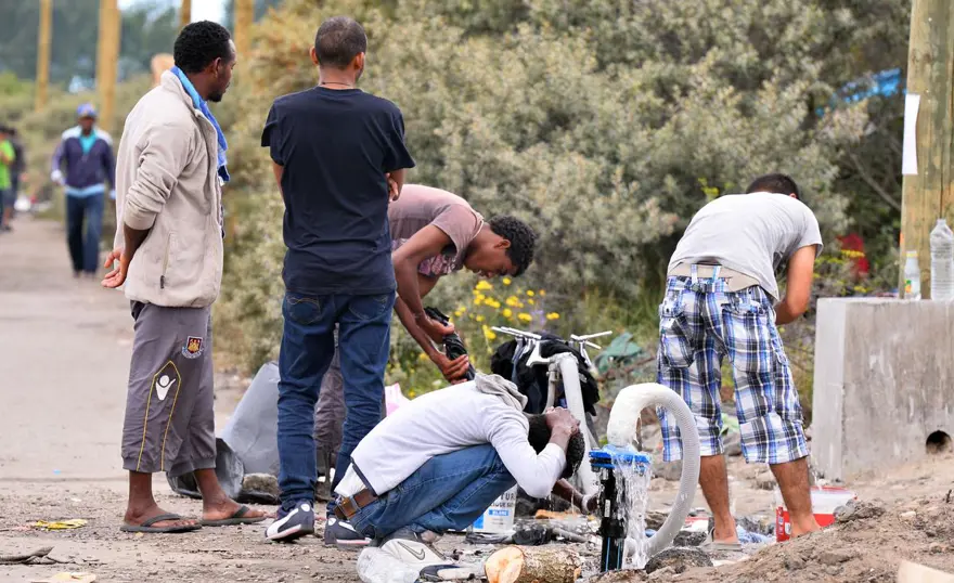 Calais’de umut yolları engellerle dolu 10 Calais’de umut yolları engellerle dolu 10