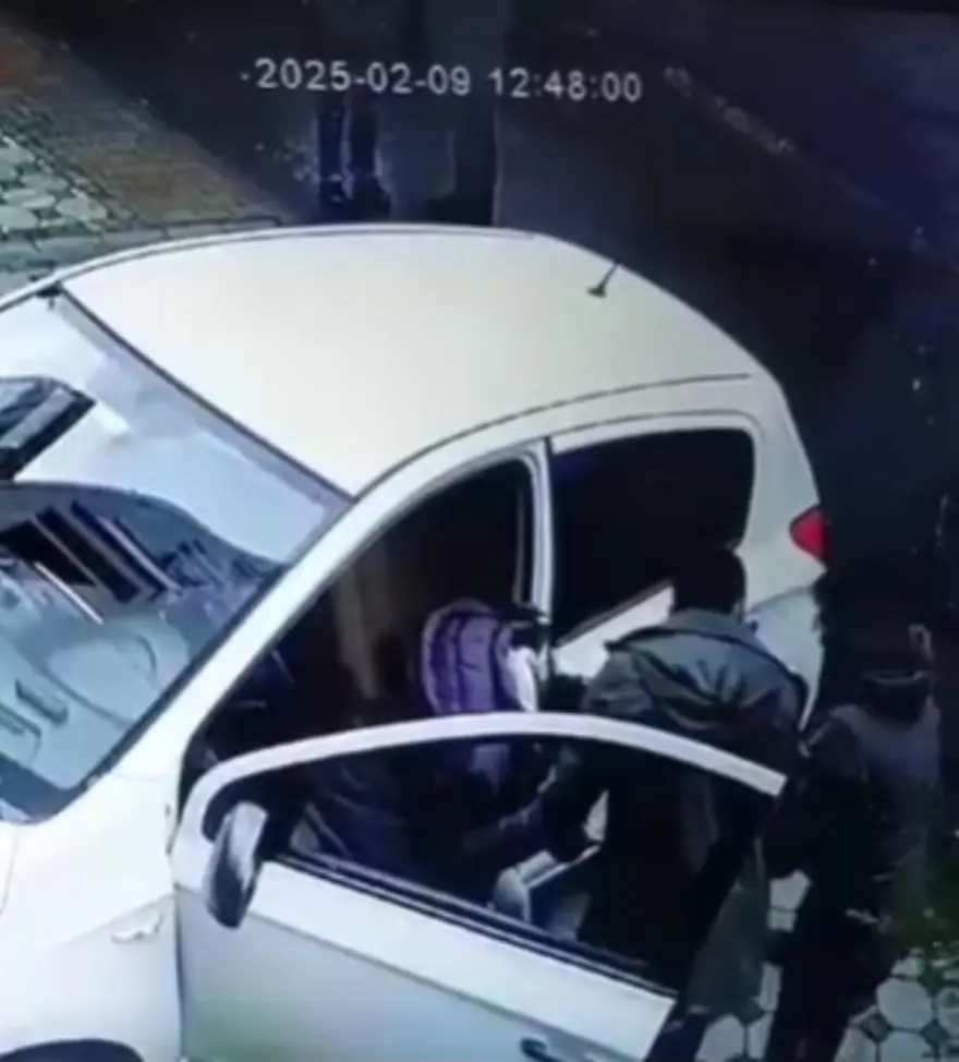 İstanbul'da komşu terörü: "Seni öldüreceğiz" diye tehdit edip dayak attılar 3