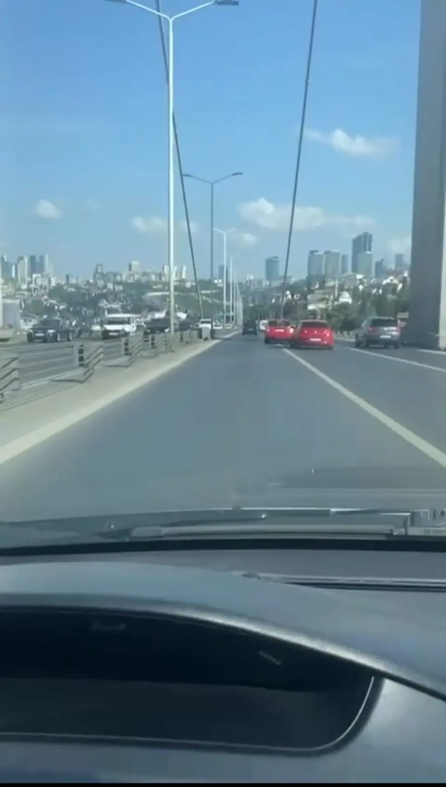 15 Temmuz Şehitler Köprüsü üzerinde sürücülerin tehlikeliinatlaşması 3