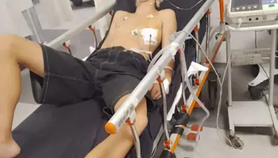 Gasp etmek istedikleri Ukraynalı çocuğu sırtından bıçakladılar