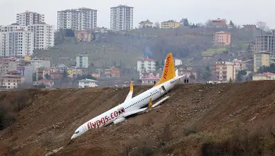 Trabzon'da pistten çıkan uçağın pilotları için tutukluluklarına devam kararı