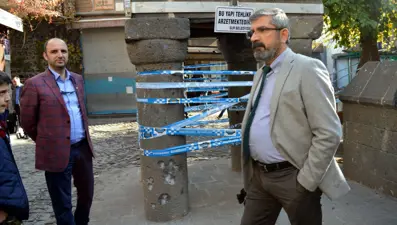 Tahir Elçi davasında Ahmet Davutoğlu tanık olarak dinlenecek