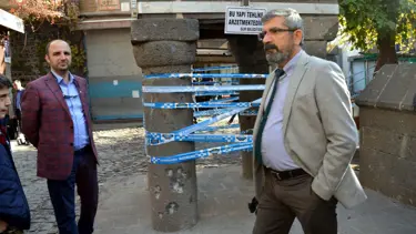 Tahir Elçi davasında Ahmet Davutoğlu tanık olarak dinlenecek