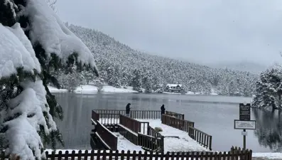 Gölcük Tabiat Parkı'ndan kar manzaraları