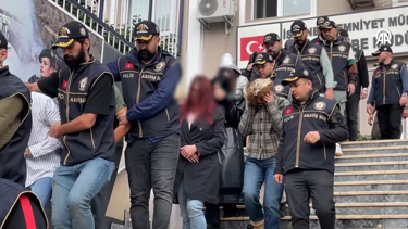Ahlak polisinden İstanbul'da 15 ilçeye baskın