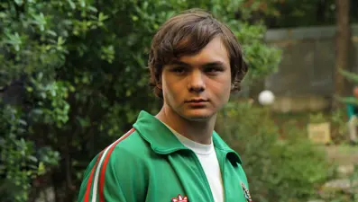 Naim filmine Cem Adrian’ın sesinden Sen Gel Diyorsun şarkısıyla özel fragman