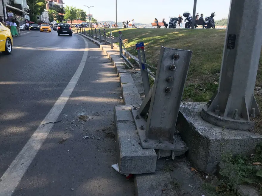 Sahil yolunu savaş alanına çeviren kaza (Taklalar atancipten sağ çıktı) 11 Sahil yolunu savaş alanına çeviren kaza (Taklalar atancipten sağ çıktı) 11