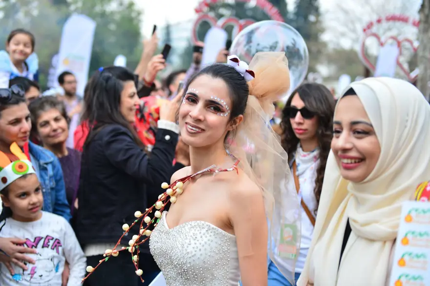 Adana'da renkli Portakal Çiçeği Karnavalı korteji 22 Adana'da renkli Portakal Çiçeği Karnavalı korteji 22