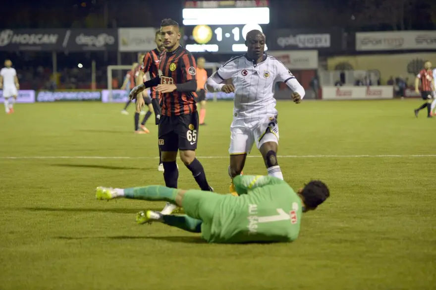 Eskişehirspor-Fenerbahçe maçından kareler 28