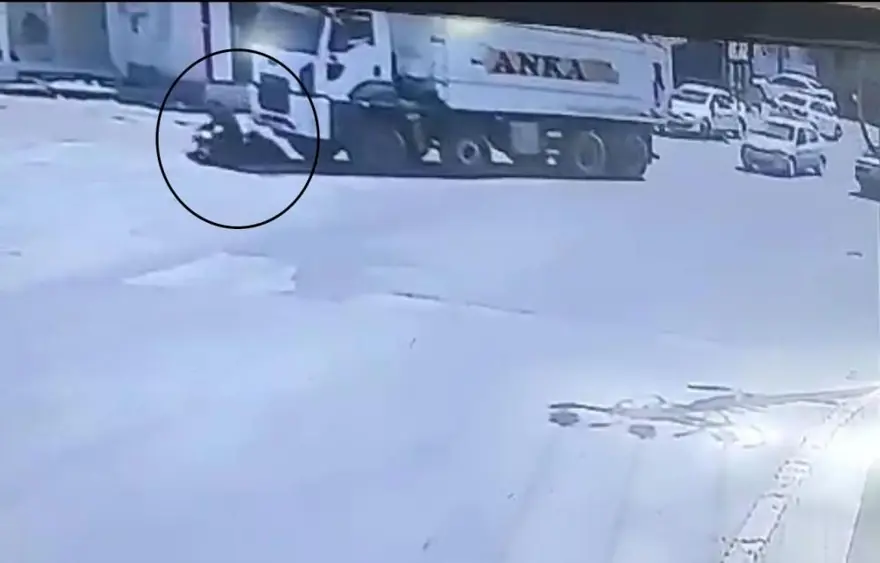 Hatay’da feci kaza: Hafriyat kamyonu, motosiklet sürücüsünü ezdi 2