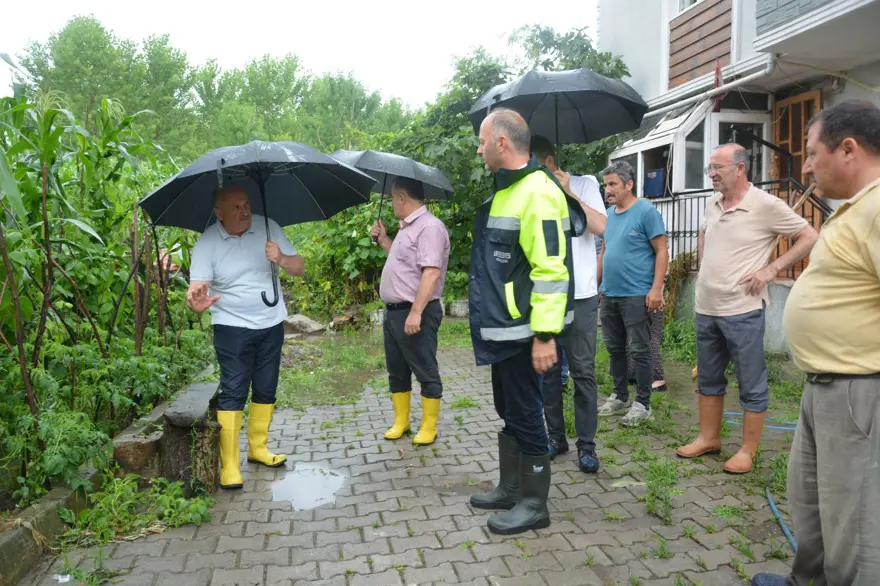 Ordu'da sokaklar sular altında kaldı! Aşırı yağışlar hayatı felç etti 5