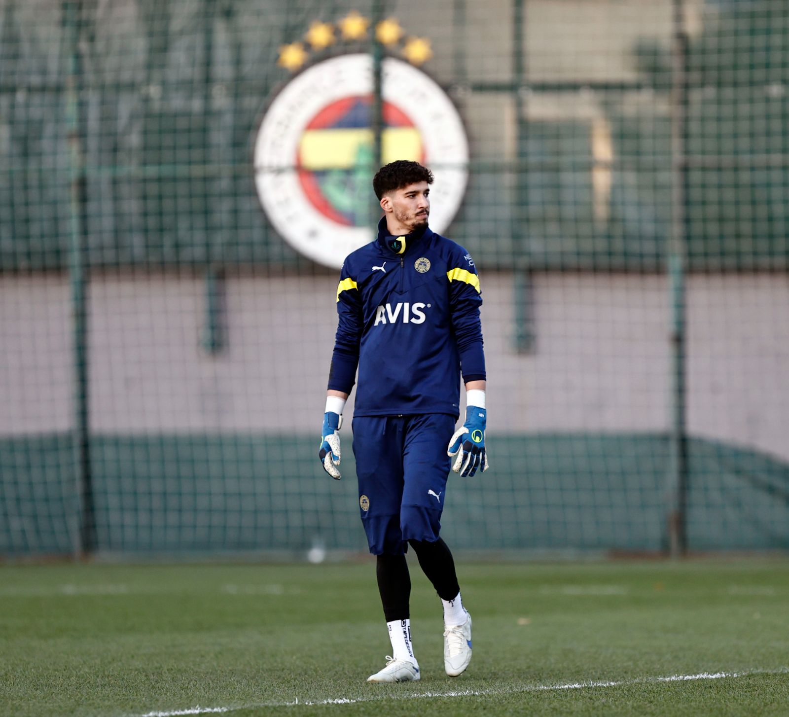 Fenerbahçe’de Altay Bayındır son idmanın tamamında takımla çalıştı: Trabzonspor maçında oynayacak mı?
