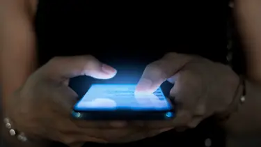 Sosyal medya paylaşımına verilen disiplin cezası hak ihlali sayıldı