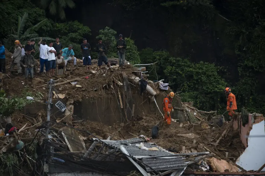 Brezilya’daki sel felaketinde ölenlerin sayısı 104’e çıktı 23 Brezilya’daki sel felaketinde ölenlerin sayısı 104’e çıktı 23