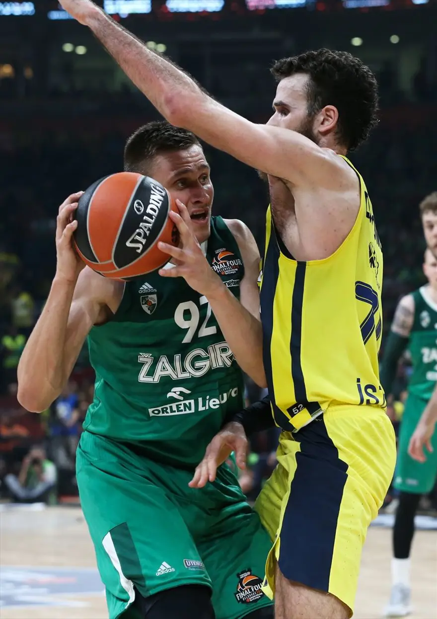 Fenerbahçe Doğuş finalde (Fenerbahçe Doğuş-Real Madrid) 33