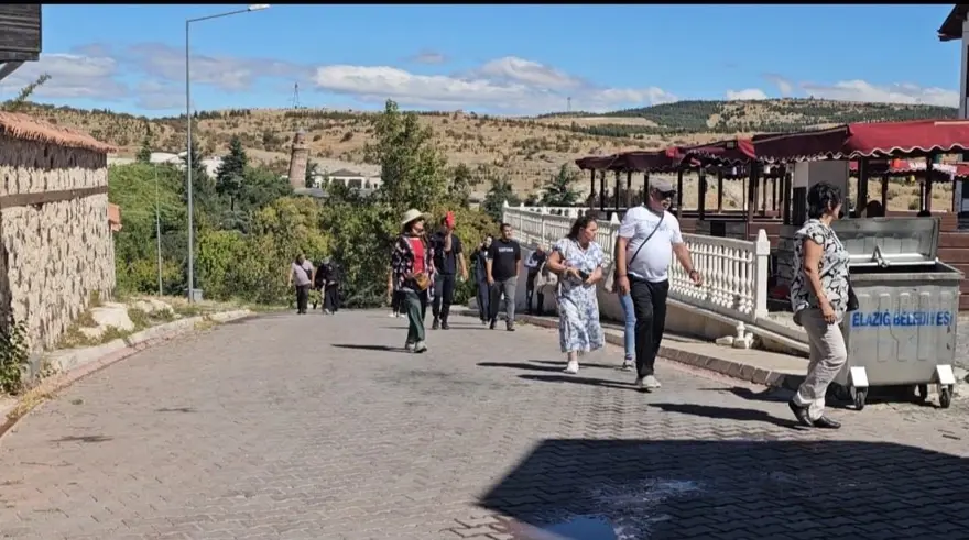 Dünyada sadece Elazığ’da var: 9 bine yakın sergileniyor 1 Dünyada sadece Elazığ’da var: 9 bine yakın sergileniyor 1