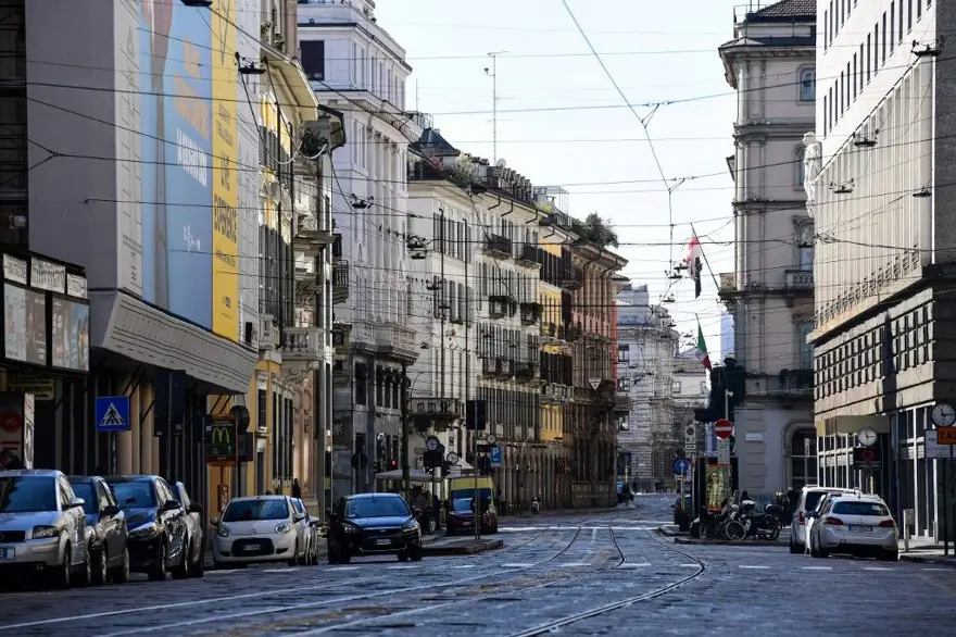 İtalya'da kız kardeşi karantinada ölen İtalyandan isyan çağrısı: Yardım edin 52